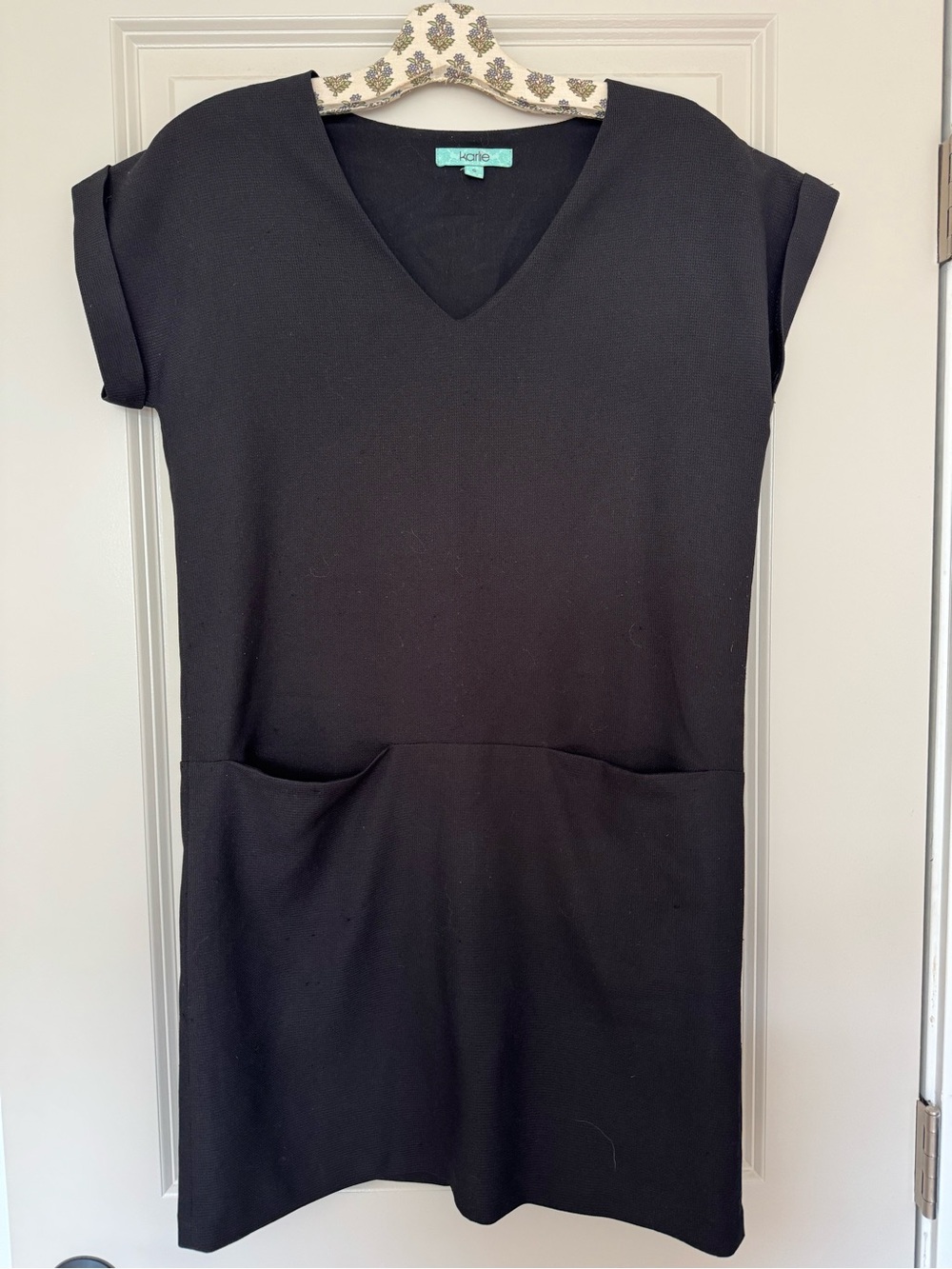 Black V-Neck Shift Dress with Front Pockets